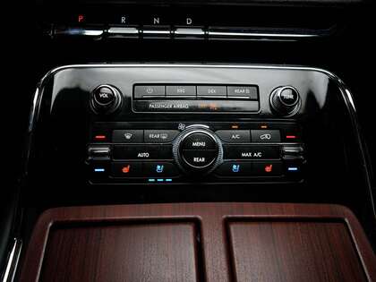 used 2023 Lincoln Navigator car, priced at $71,900