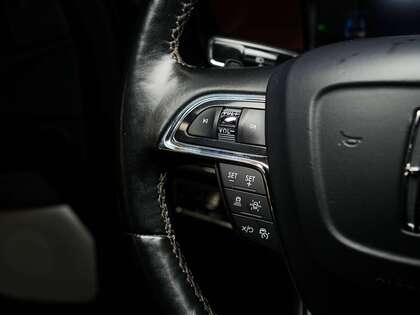 used 2023 Lincoln Navigator car, priced at $71,900