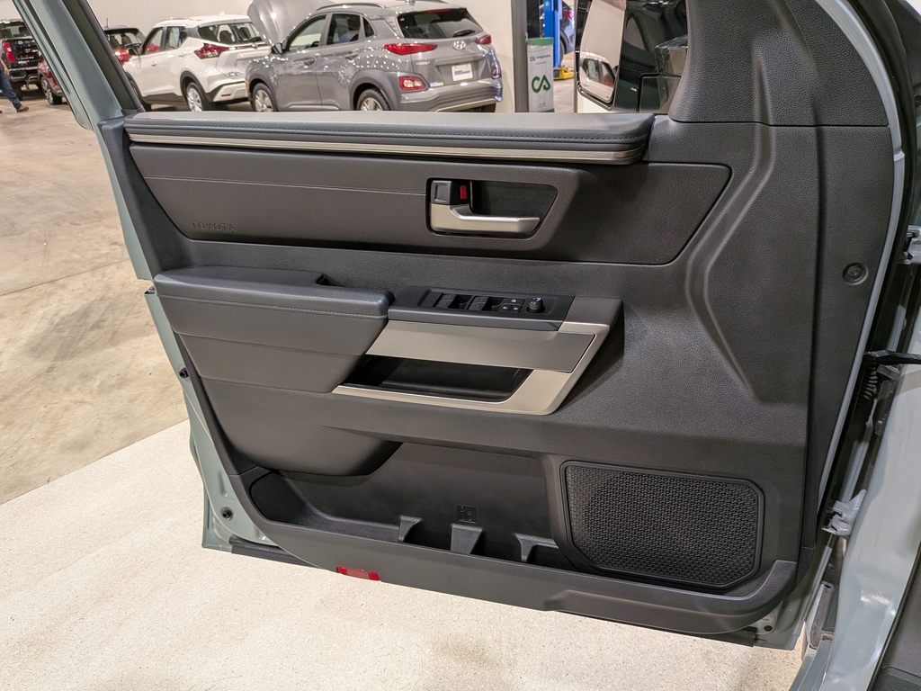 Toyota Tundra 2024