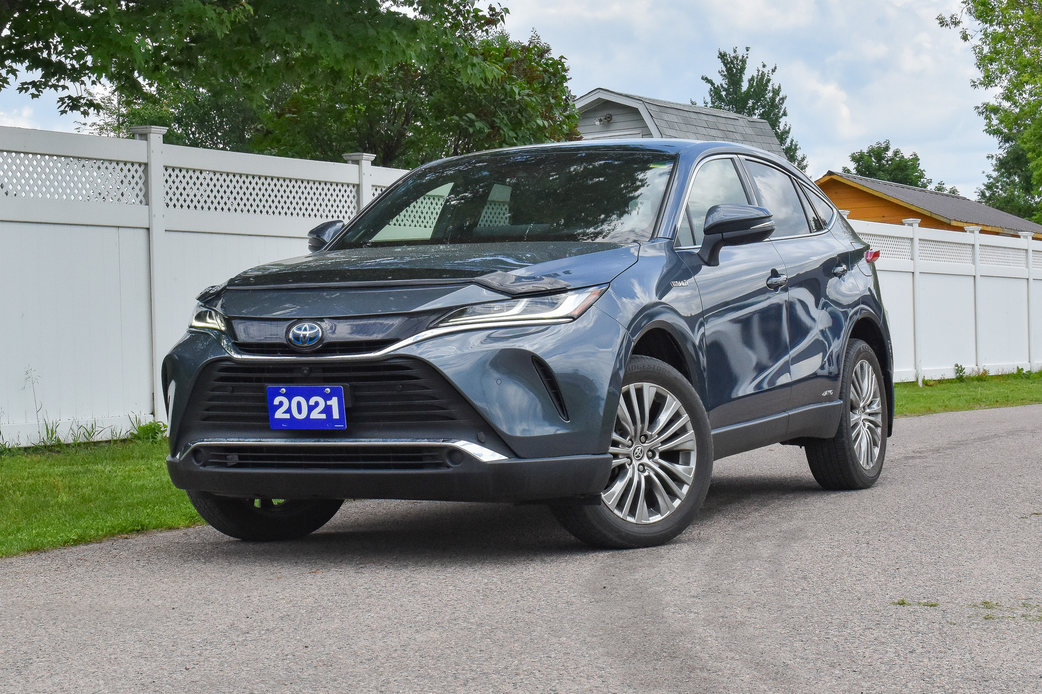 Silver 2021 Toyota Venza SUV / Crossover All-Wheel Drive Continuously Variable Transmission