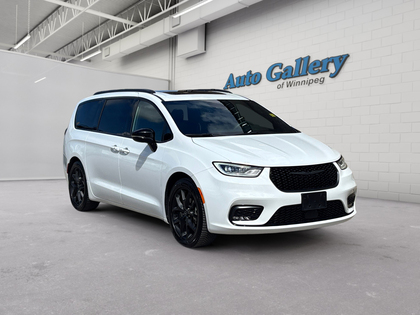 used 2025 Chrysler Pacifica car, priced at $41,988