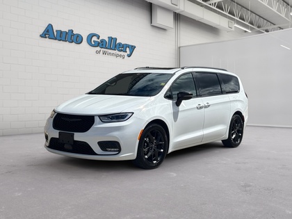 used 2025 Chrysler Pacifica car, priced at $41,988