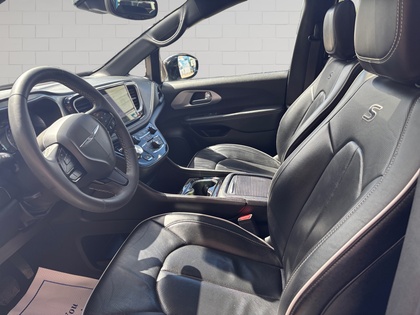 used 2025 Chrysler Pacifica car, priced at $41,988