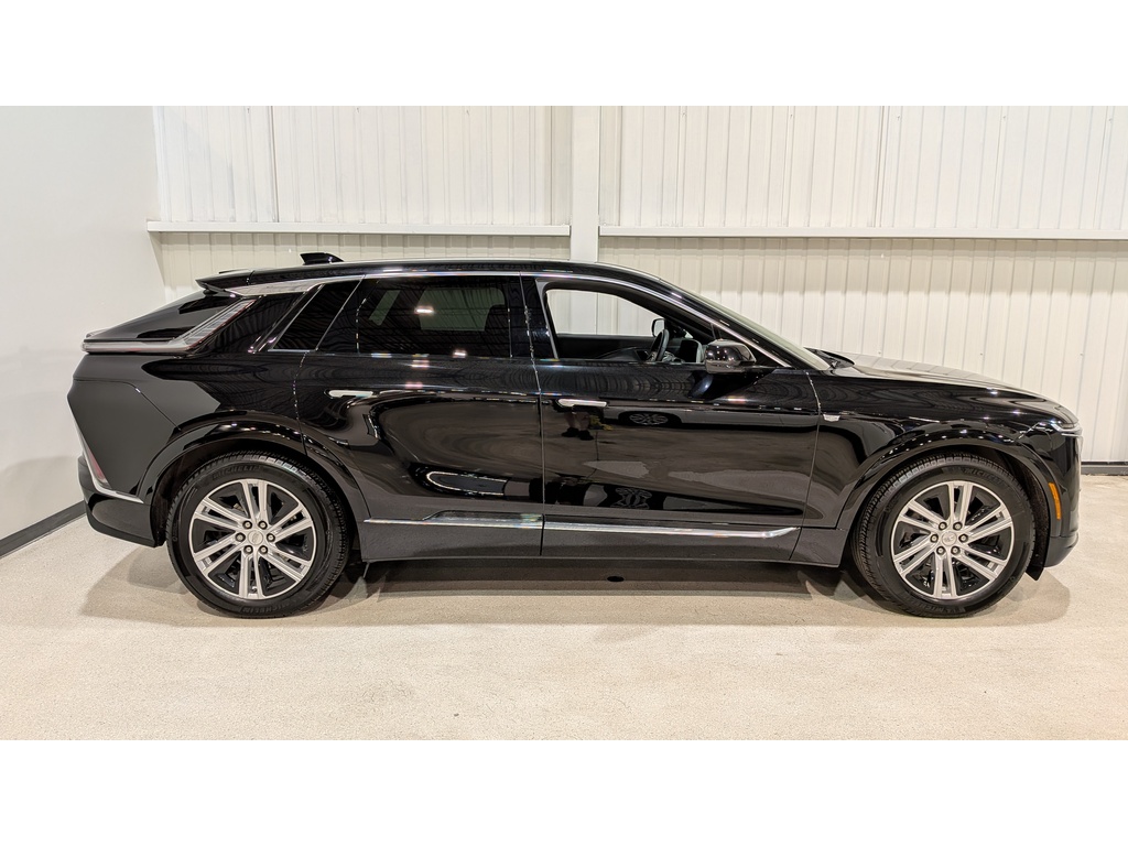 Cadillac LYRIQ 2024