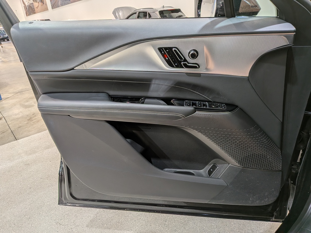 Cadillac LYRIQ 2024