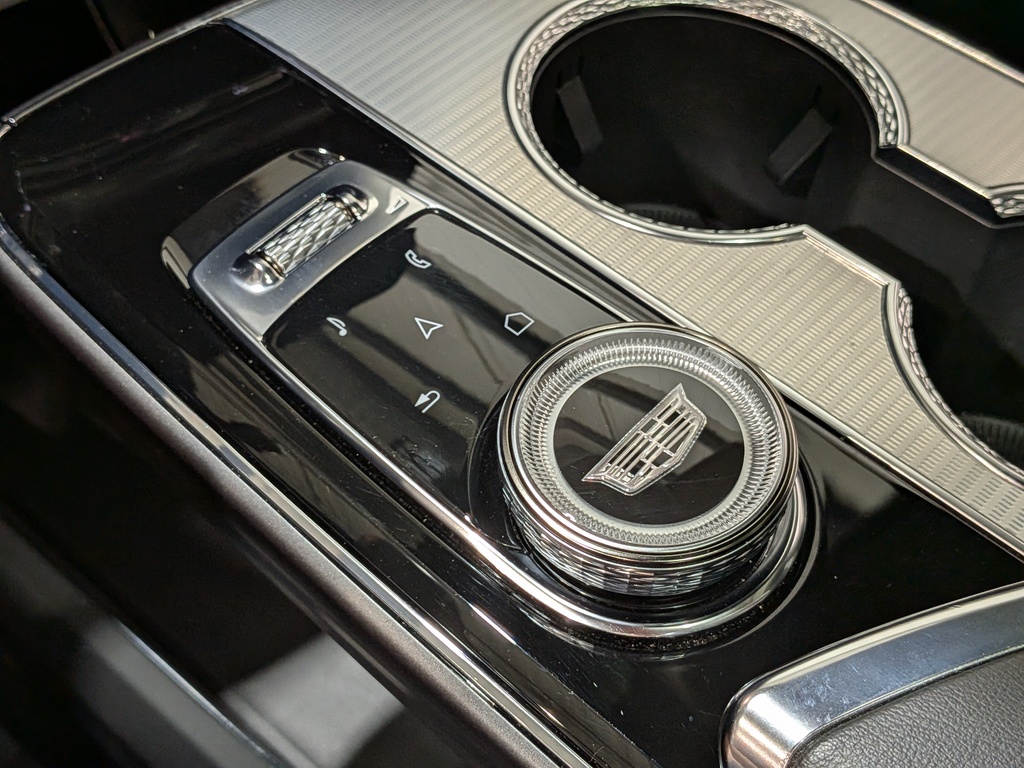 Cadillac LYRIQ 2024