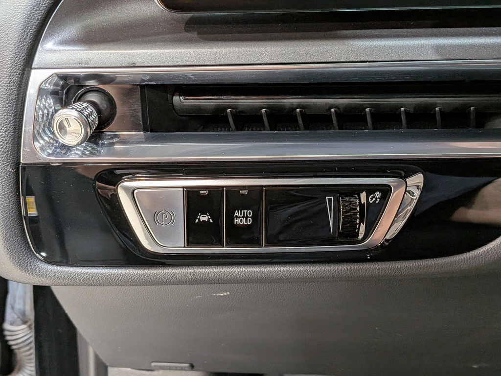 Cadillac LYRIQ 2024