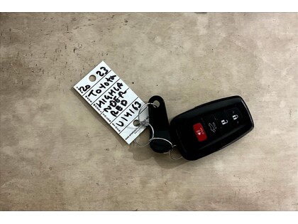 used 2023 Toyota Highlander car, priced at $55,998