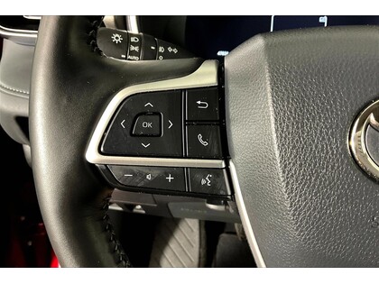used 2023 Toyota Highlander car, priced at $55,998