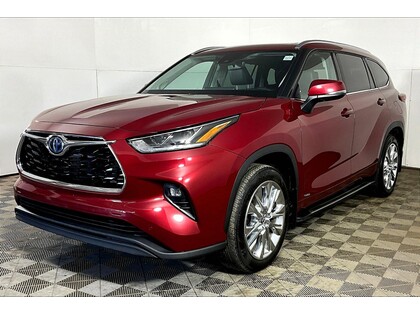 used 2023 Toyota Highlander car, priced at $55,998
