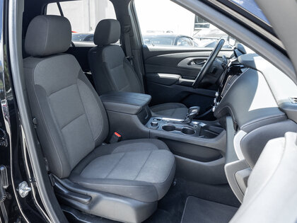 used 2023 Chevrolet Traverse car, priced at $33,495