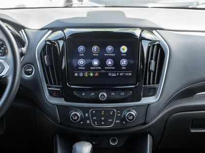 used 2023 Chevrolet Traverse car, priced at $33,495