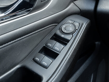 used 2023 Chevrolet Traverse car, priced at $33,495