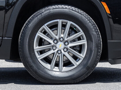 used 2023 Chevrolet Traverse car, priced at $33,495