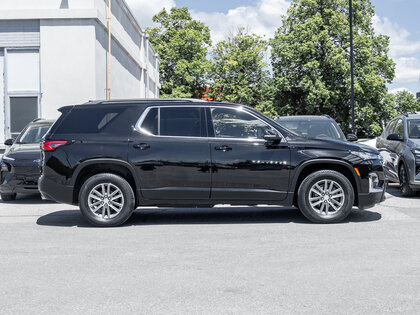 used 2023 Chevrolet Traverse car, priced at $33,495