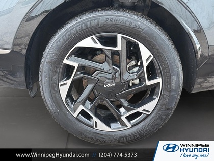 used 2025 Kia Sportage Plug-In Hybrid car, priced at $44,000