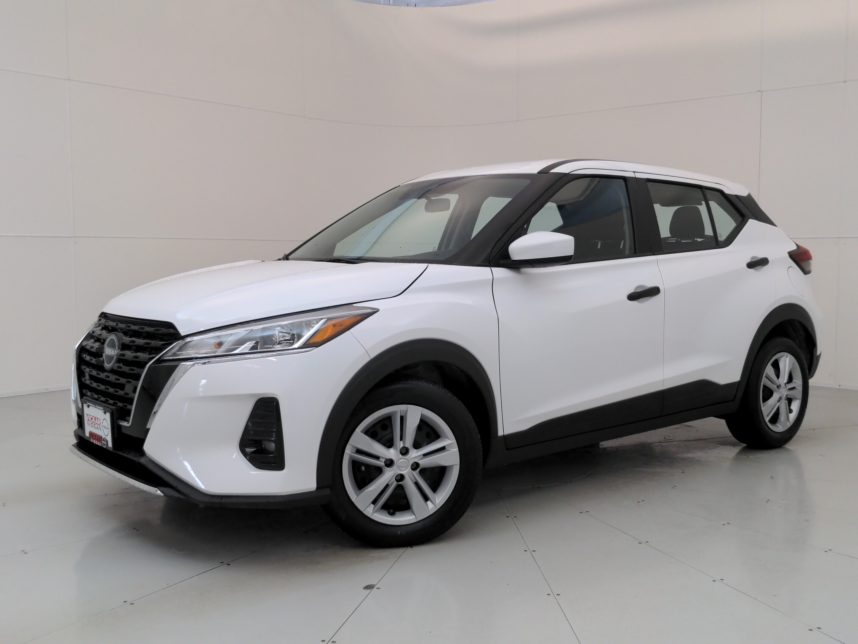 2024 Nissan Kicks