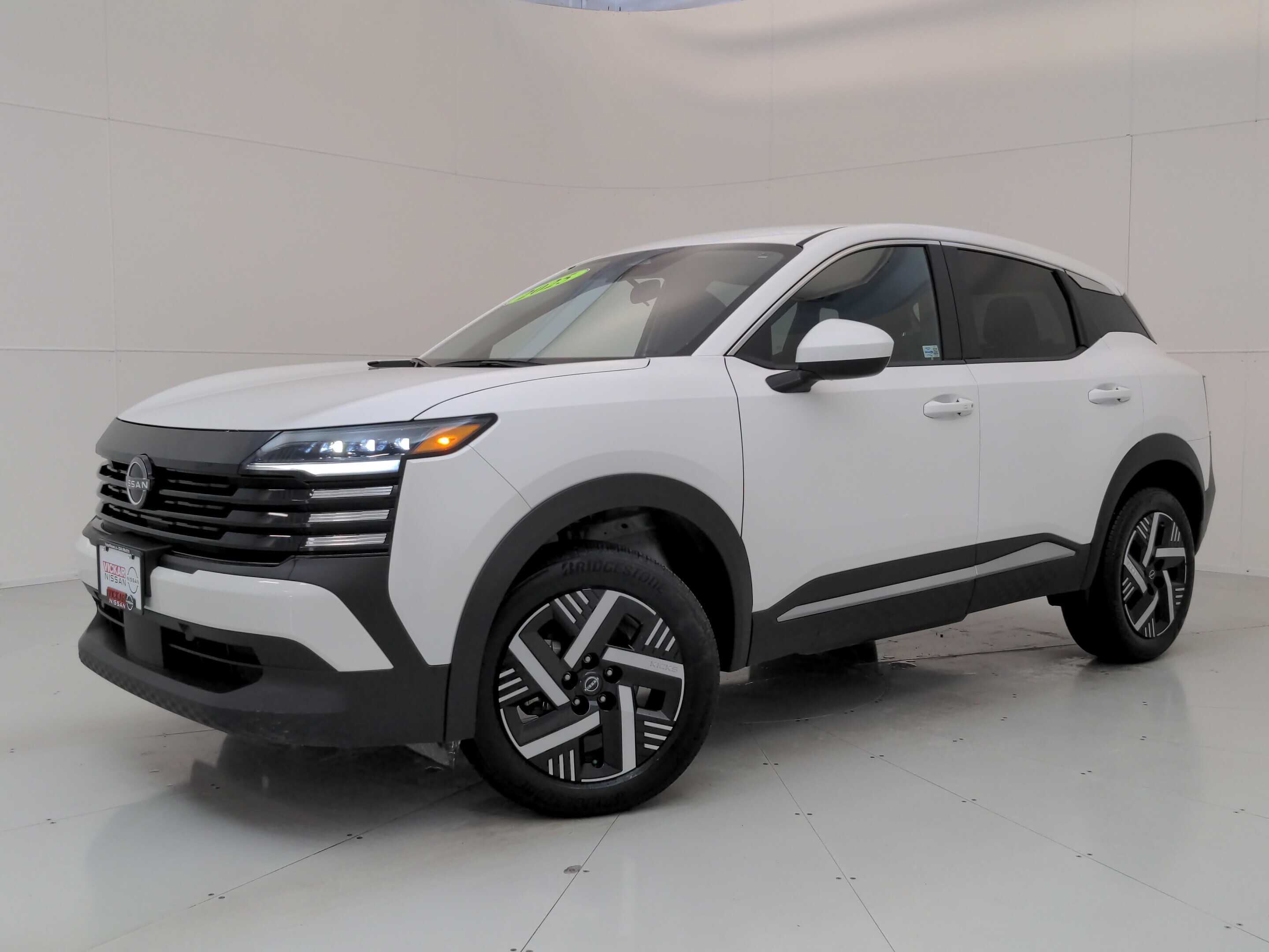 2025 Nissan Kicks