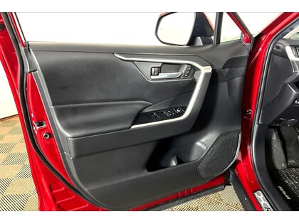 used 2021 Toyota RAV4 car, priced at $26,998
