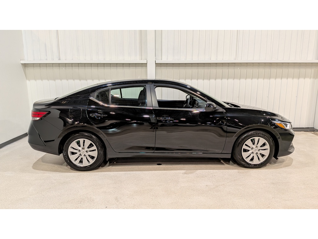 Nissan Sentra 2023