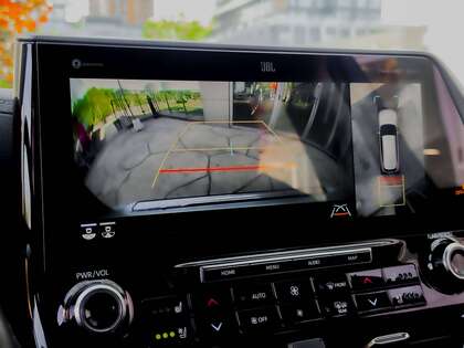 used 2022 Toyota Highlander car, priced at $44,495