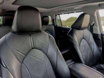 used 2022 Toyota Highlander car, priced at $44,495