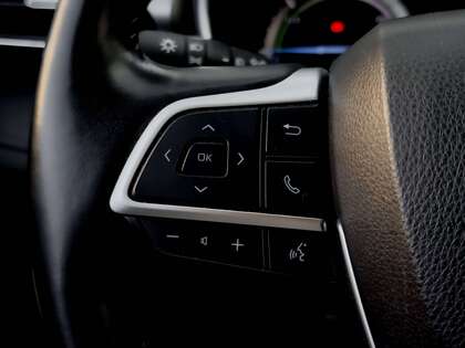 used 2022 Toyota Highlander car, priced at $44,495