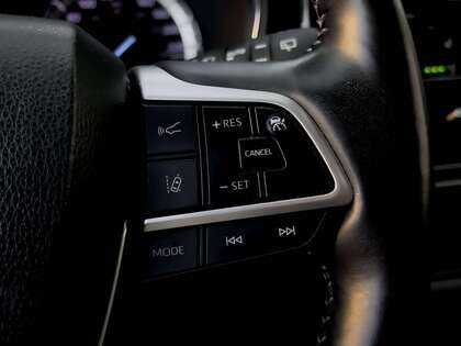 used 2022 Toyota Highlander car, priced at $44,495