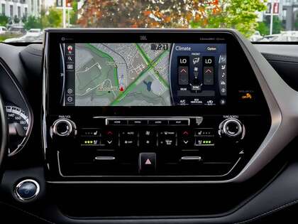 used 2022 Toyota Highlander car, priced at $44,495