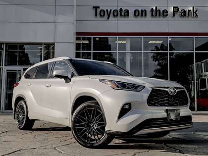 used 2022 Toyota Highlander car, priced at $44,495