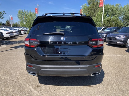 used 2025 Honda Pilot car, priced at $59,900