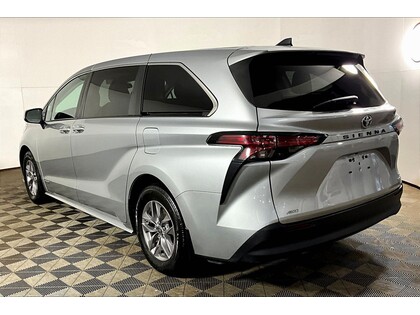 used 2021 Toyota Sienna car, priced at $44,998