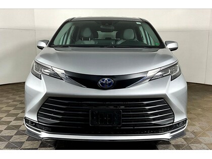 used 2021 Toyota Sienna car, priced at $44,998