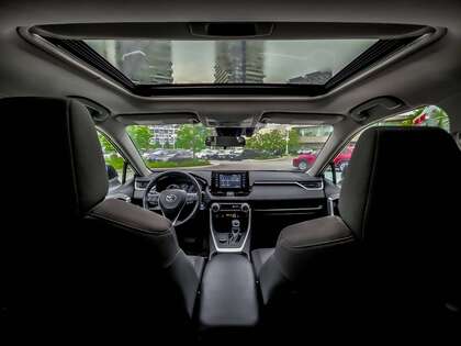 used 2020 Toyota RAV4 car, priced at $32,995