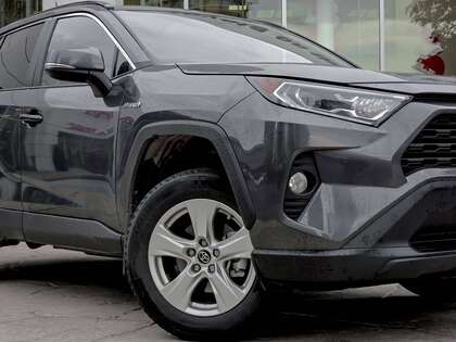 used 2020 Toyota RAV4 car, priced at $32,995