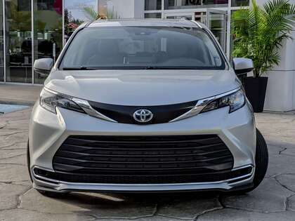 used 2024 Toyota Sienna car, priced at $52,995