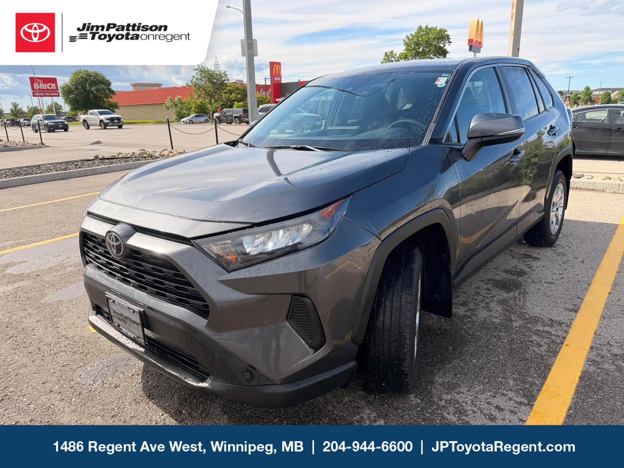 2022 Toyota RAV4 LE AWD