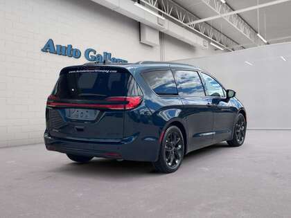 used 2025 Chrysler Pacifica car, priced at $42,888
