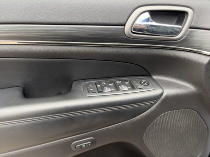 used 2020 Jeep Grand Cherokee car, priced at $27,999