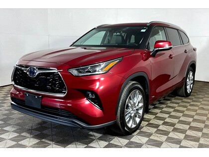 used 2024 Toyota Highlander car, priced at $55,998