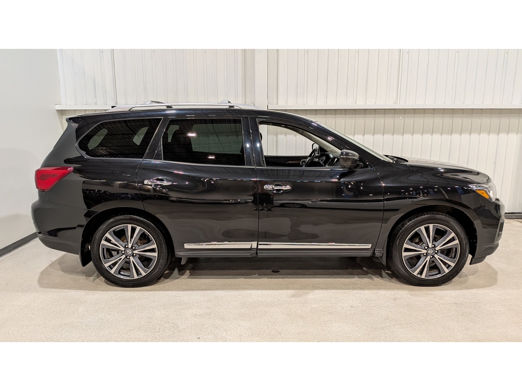 Nissan Pathfinder 2020