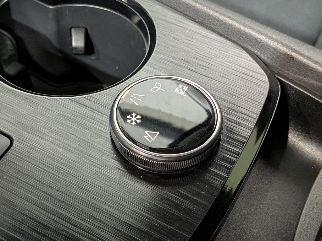 Nissan Rogue 2024