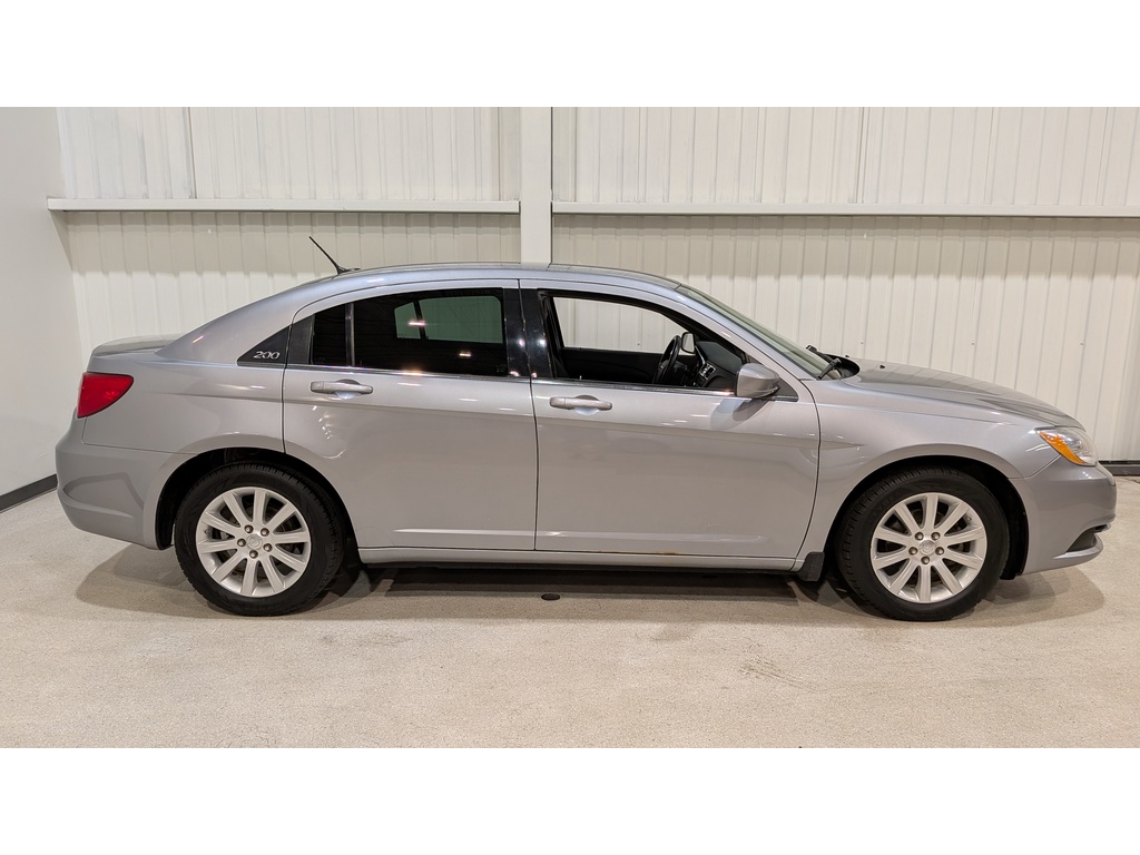 Chrysler 200 2013