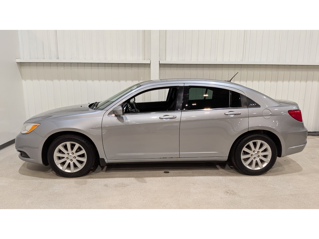 Chrysler 200 2013