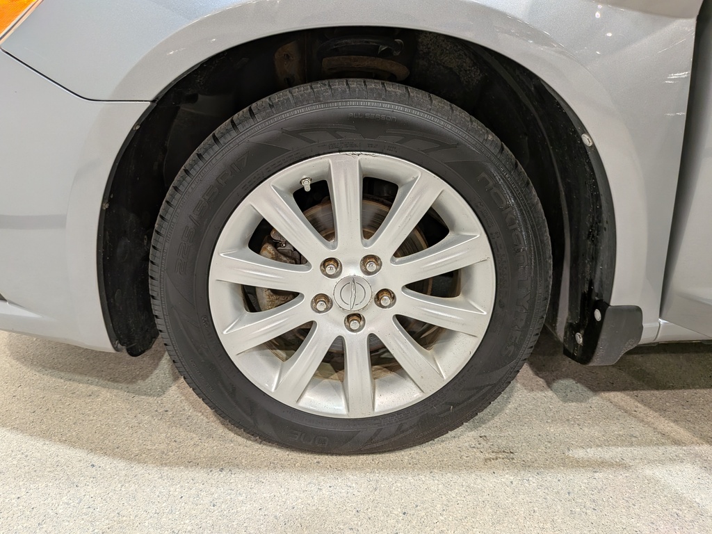 Chrysler 200 2013