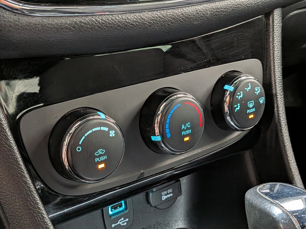 Chrysler 200 2013