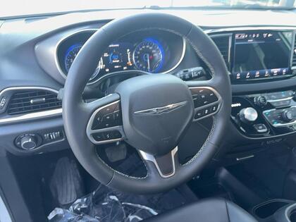 used 2025 Chrysler Grand Caravan car, priced at $37,444