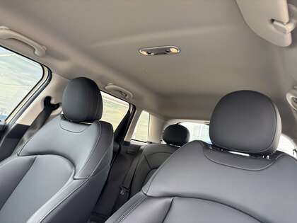 used 2022 MINI 5 Door car, priced at $25,995