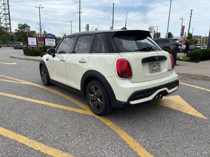 used 2022 MINI 5 Door car, priced at $25,995