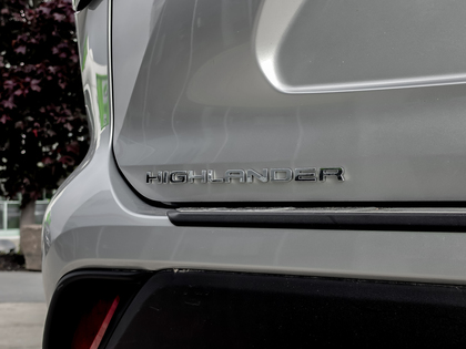 used 2020 Toyota Highlander car, priced at $32,333